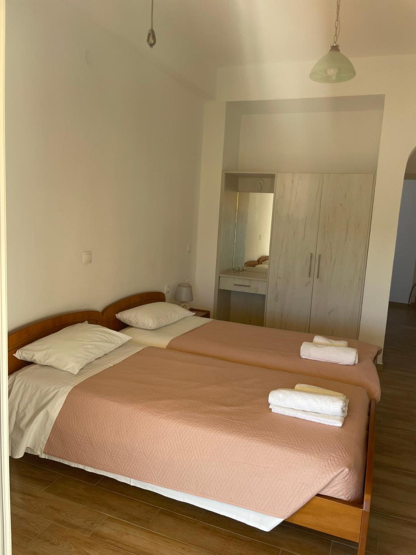 Nafsika Apartments 圣佐治欧斯帕贡 外观 照片